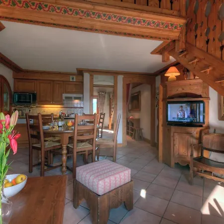 Sainte-foy-l'argentiere Sleeps 6 Pool Chamonix