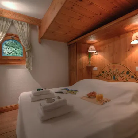 Sainte-foy-l'argentiere Sleeps 6 Pool 샤모니